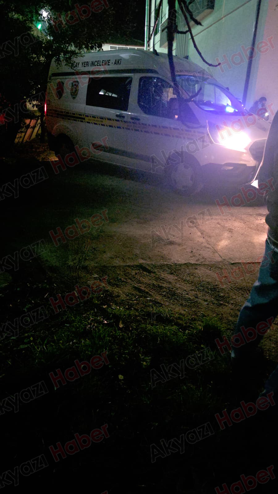 Çatıdan düşen yaşlı adam hayatını kaybetti