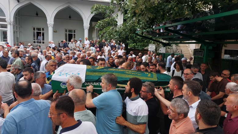 Celal Demirhan toprağa verildi.