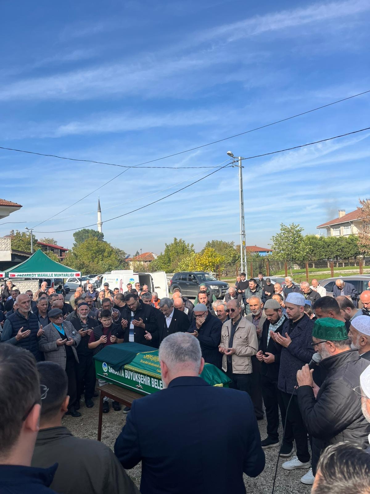  Çeşminaz Aydoğdu Dualarla Defnedildi