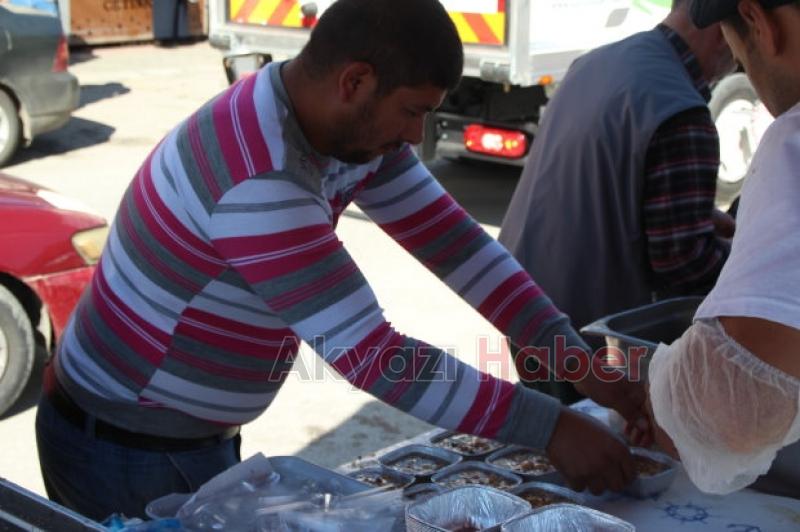 Çetinkaya AVM  Halka 5000 Kişilik Aşure Dağıttı