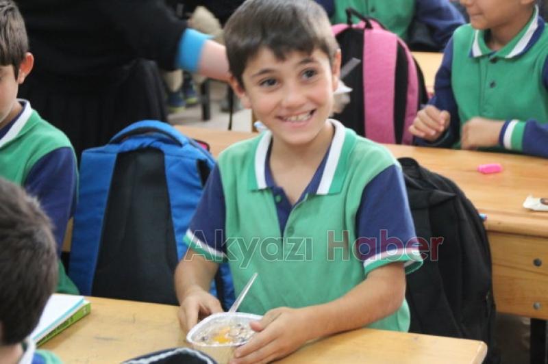 Çetinkaya AVM  Halka 5000 Kişilik Aşure Dağıttı