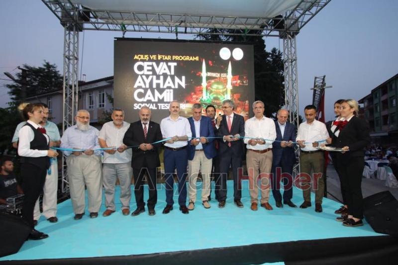 Cevat Ayhan Camii  Sosyal Tesisleri iftar Programıyla Birlikte Açıldı