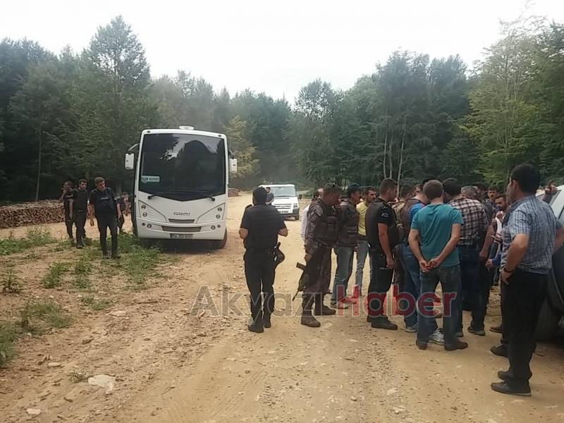 Çevik Kuvvet ve Özel Harekat Polisi Akyazıda