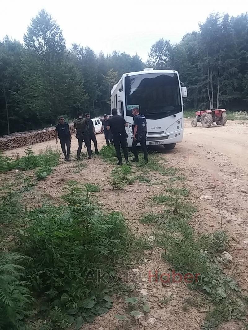 Çevik Kuvvet ve Özel Harekat Polisi Akyazıda