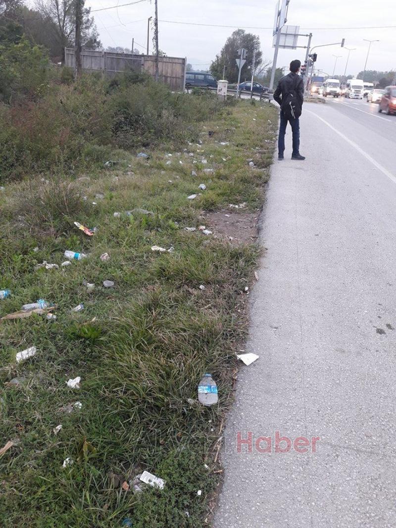 Çevreyi kirletmede fabrikalarla yarışıyoruz