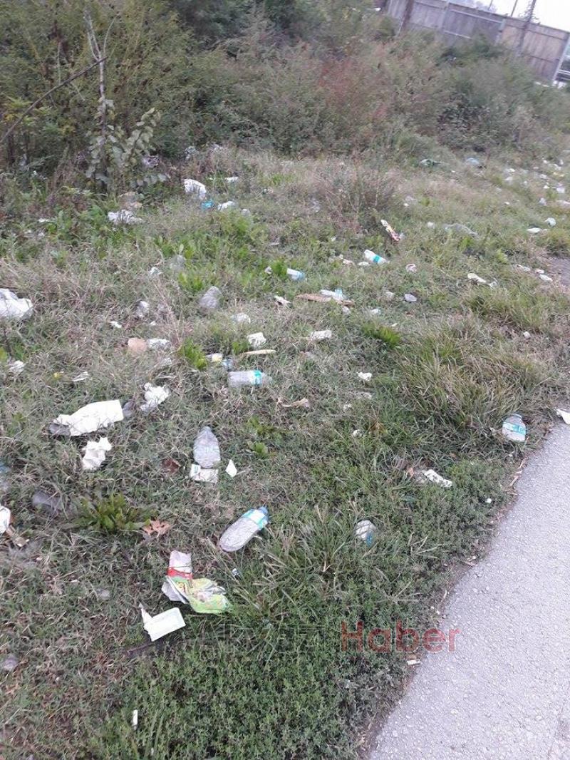 Çevreyi kirletmede fabrikalarla yarışıyoruz