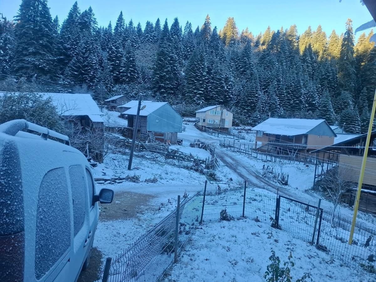 Çiğdem Yaylası'ndan kar manzarası