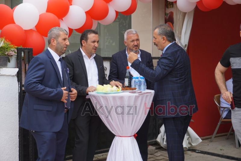 Çiğköfteci Bilal Usta Üçüncü Yılını Kutladı