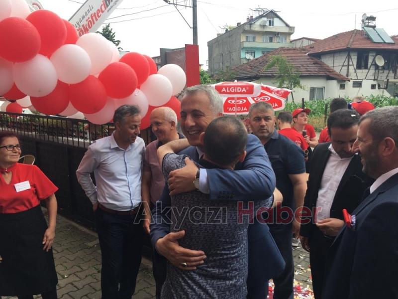 Çiğköfteci Bilal Usta Üçüncü Yılını Kutladı