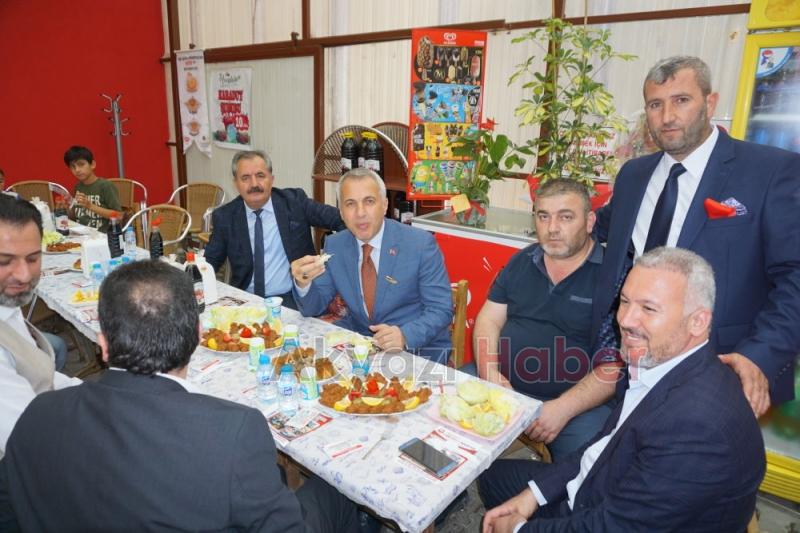 Çiğköfteci Bilal Usta Üçüncü Yılını Kutladı