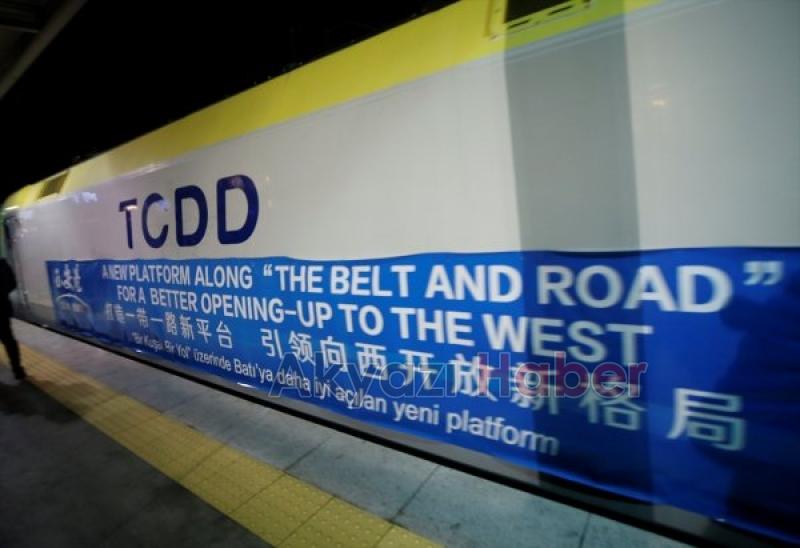 Çinden gelen yük treni Marmaray ile Avrupaya geçti