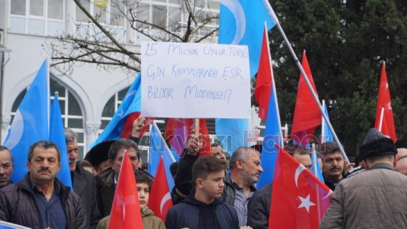 Çinin Doğu Türkistandaki zulmü  Protesto edildi