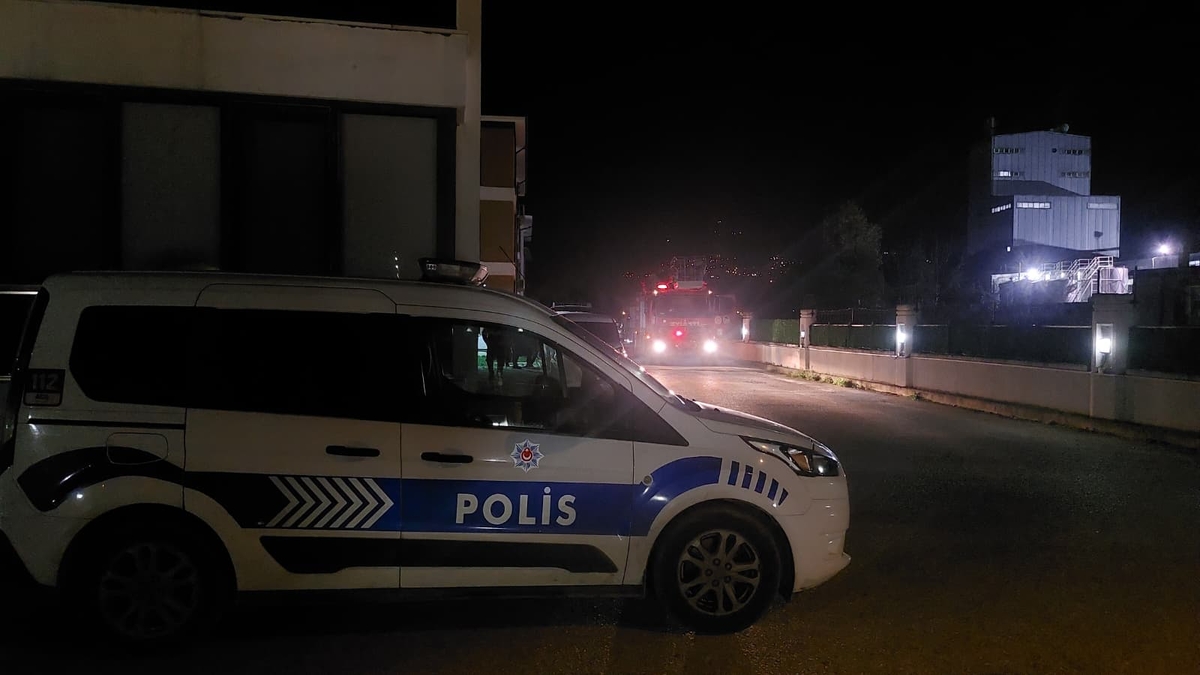 Çocuk evde kilitli kaldı, itfaiye yardıma koştu