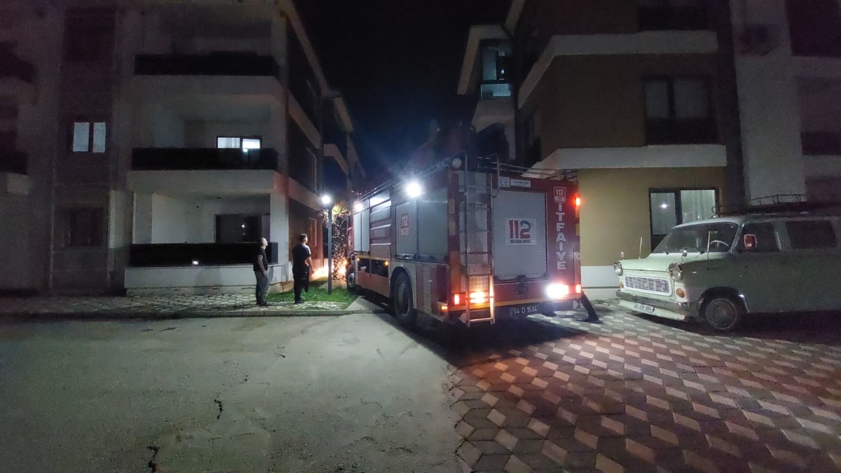 Çocuk evde kilitli kaldı, itfaiye yardıma koştu