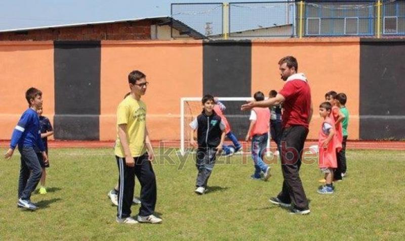 Çocuk Şenliğinde Çocuklar Gün Boyu Eğlendi