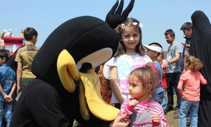 Çocuk Şenliğinde Çocuklar Gün Boyu Eğlendi