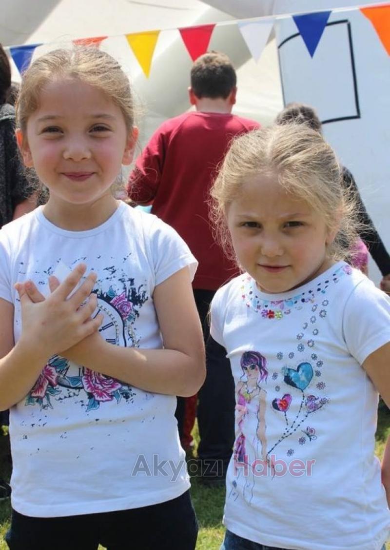 Çocuk Şenliğinde Çocuklar Gün Boyu Eğlendi