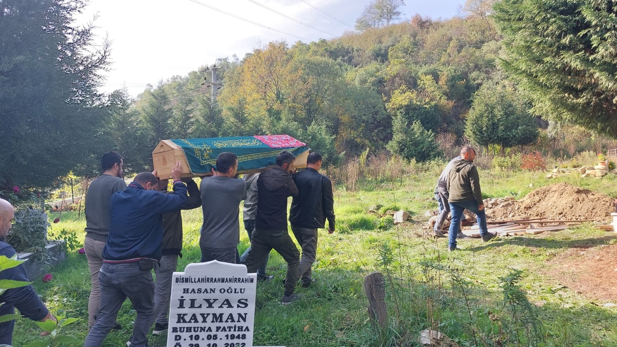 Çocuk sürücünün hayattan kopardığı 2 yaşındaki Eslem toprağa verildi