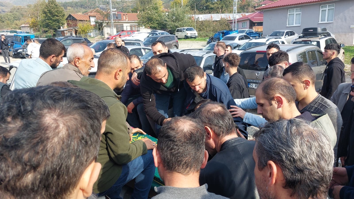 Çocuk sürücünün hayattan kopardığı 2 yaşındaki Eslem toprağa verildi