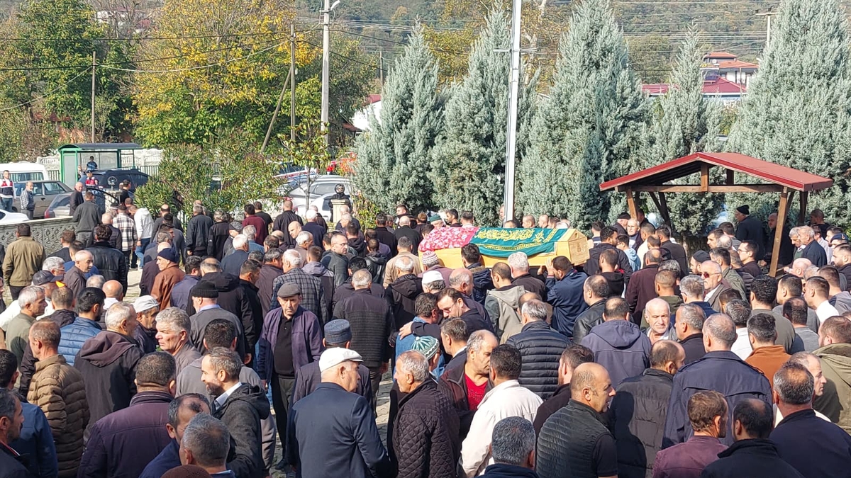 Çocuk sürücünün hayattan kopardığı 2 yaşındaki Eslem toprağa verildi