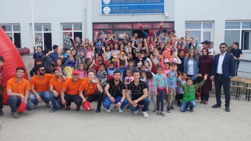 Çocuklar Gönüllerince Eğlendi