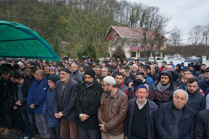 Coşkun Furuncu Defnedildi