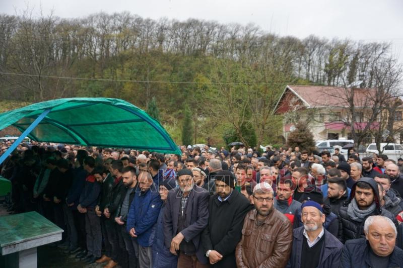 Coşkun Furuncu Defnedildi