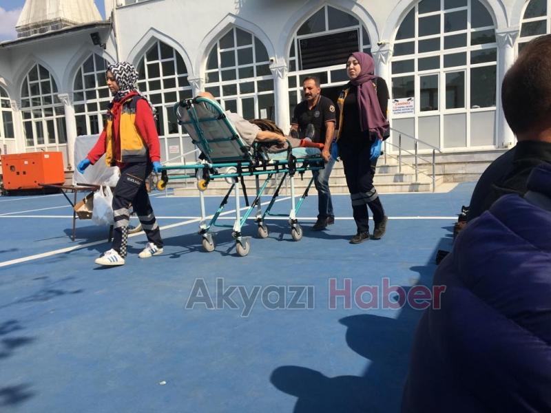 Cuma namazında fenalaştı