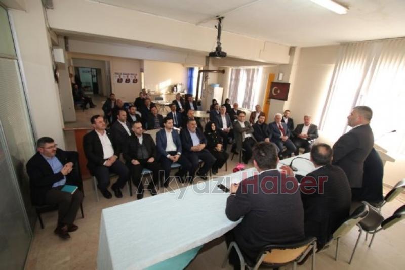 Cumhur İttifakı adayları Akyazıda istişare toplantısı yaptı