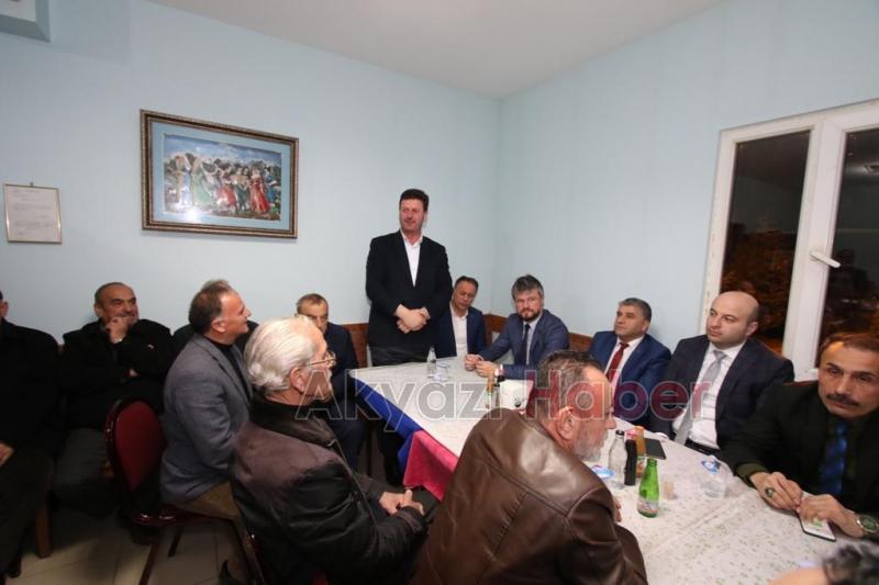 Cumhur İttifakı adayları Kandil gecesi Balbalı da vatandaşlarla buluştu