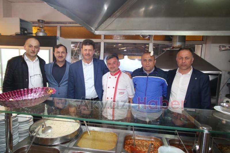 Cumhur İttifakı Adayları Pazar Yeri Esnafıyla Buluştu