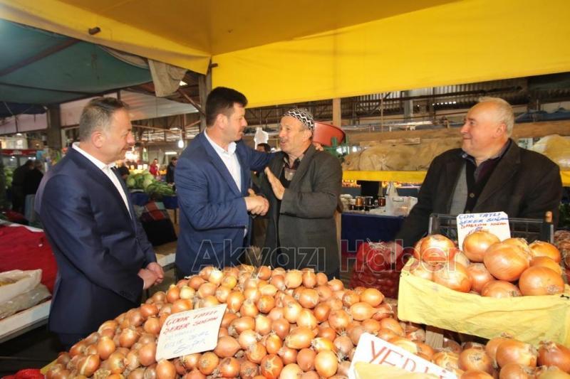 Cumhur İttifakı Adayları Pazar Yeri Esnafıyla Buluştu