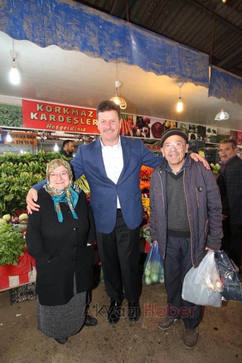 Cumhur İttifakı Adayları Pazar Yeri Esnafıyla Buluştu