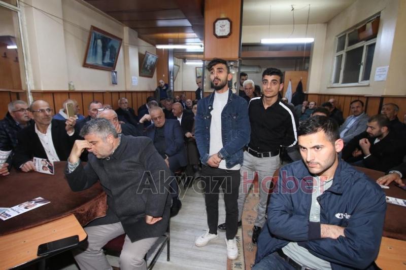 Cumhur İttifakı Adayları Yeni Camide kahvehane ziyareti yaptılar