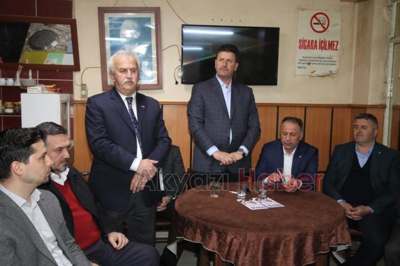 Cumhur İttifakı Adayları Yeni Camide kahvehane ziyareti yaptılar