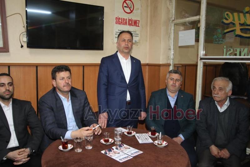 Cumhur İttifakı Adayları Yeni Camide kahvehane ziyareti yaptılar