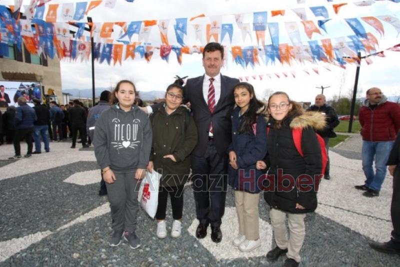 Cumhur İttifakı Akyazıda Halkla Buluşma Mitingi düzenledi
