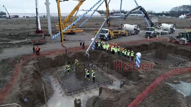 Cumhurbaşkanı BMCnin temelini attı