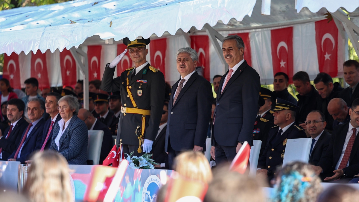 Cumhuriyet Bayramı Sakarya'da coşkuyla kutlandı