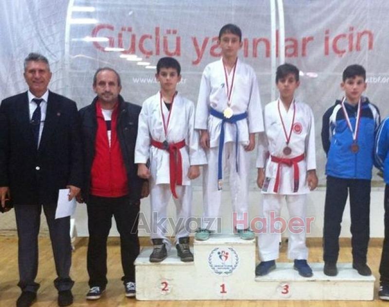 CUMHURİYET KUPASINDAN 15 MADALYA