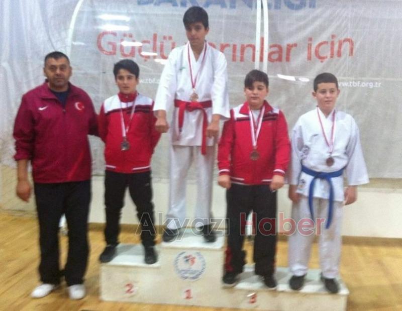 CUMHURİYET KUPASINDAN 15 MADALYA