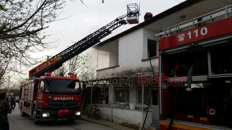 Yangını gören ev sahibi bayıldı