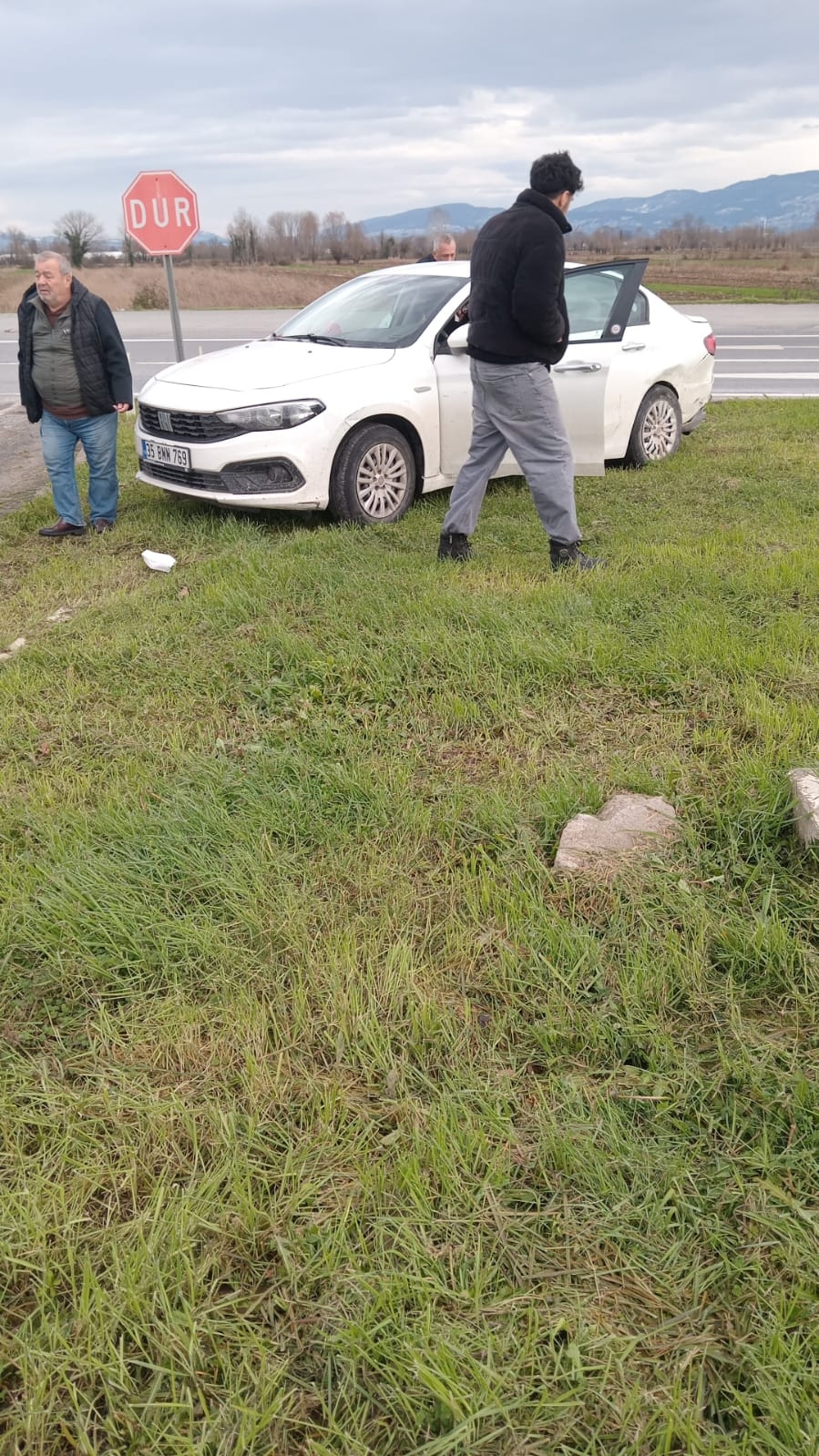 D-140'da otomobiller çarpıştı: 2 yaralı