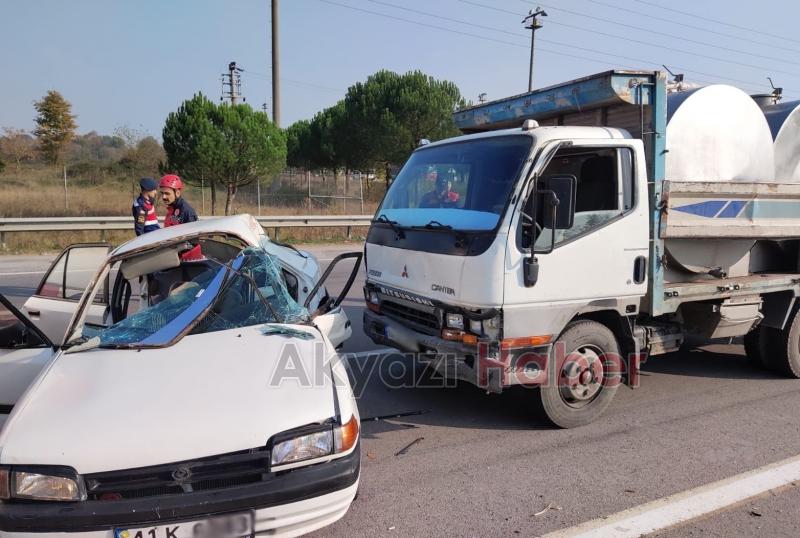 D140 Akyazı Gişelerinde Sıkışmalı Trafik Kazası