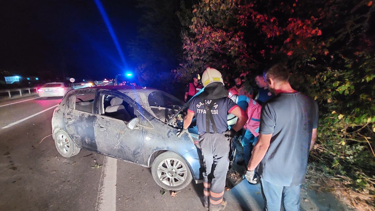 D140'ta Şarampole Uçan Otomobilde Aile Dehşeti! 3 Kişi Yaralandı