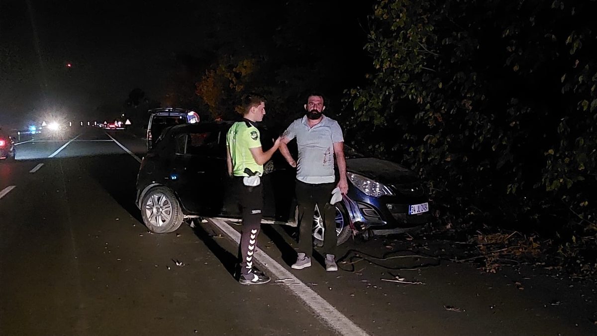 D140'ta Şarampole Uçan Otomobilde Aile Dehşeti! 3 Kişi Yaralandı