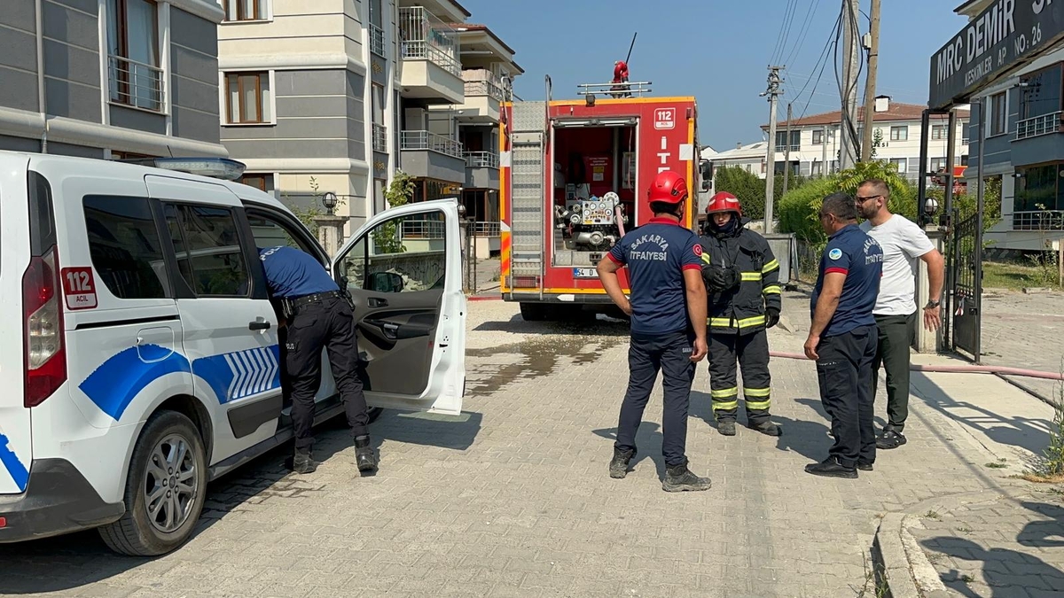 Dairede çıkan yangın paniğe neden oldu