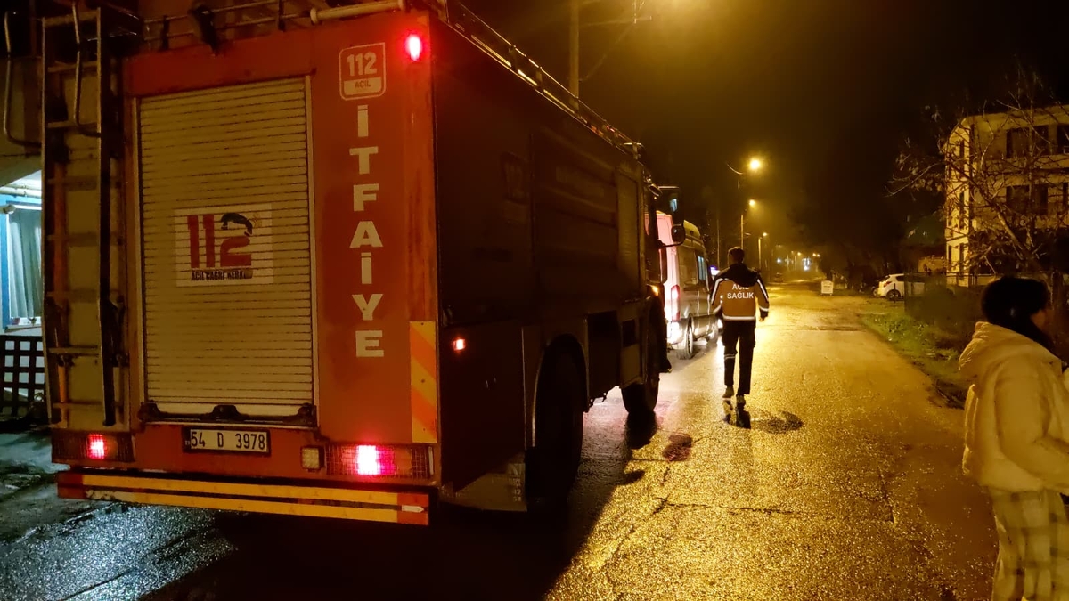 Dairede Korku Dolu Anlar: Yangında 1 Bebek Hafif Yaralandı, Diğeri Dumandan Etkilendi