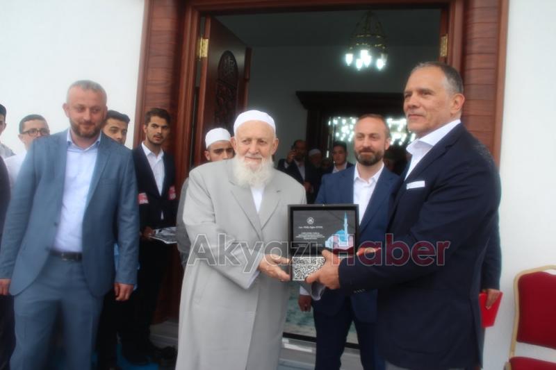 Darül Kurra Cami Dualarla İbadete Açıldı