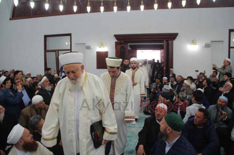 Darül Kurra Cami Dualarla İbadete Açıldı